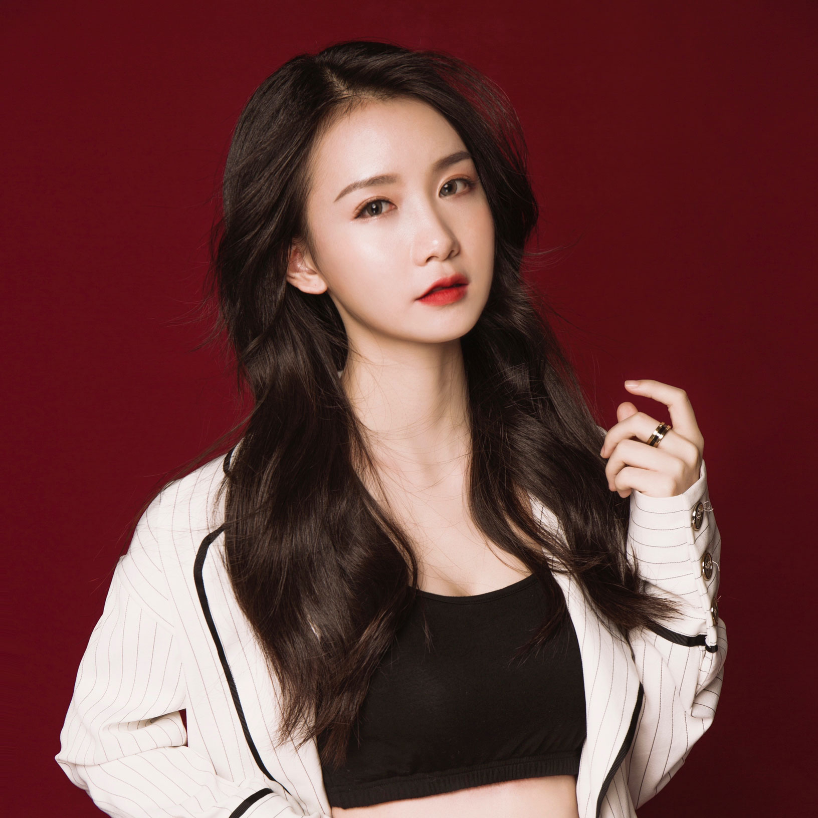 虎牙小甜瓜素颜